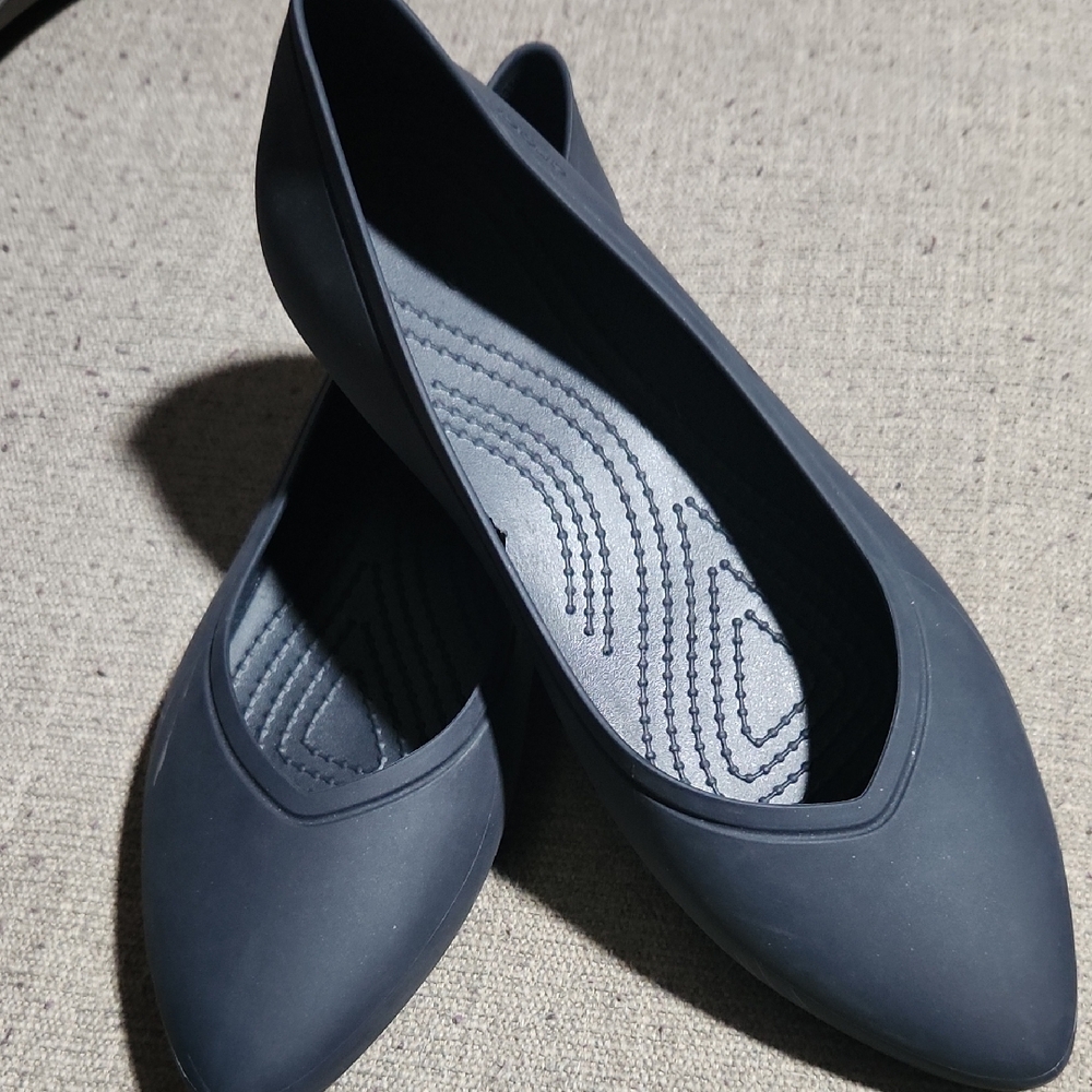 Crocs "On The Clock" Flats